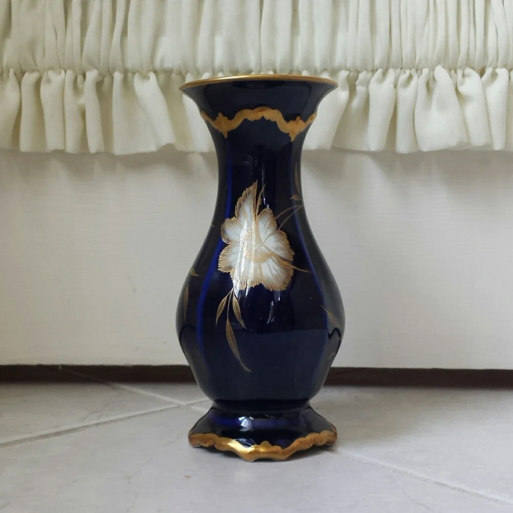 1941 Rosenthal Selb-Germany Pompadour Vase